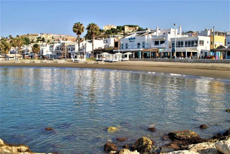 Pedregalejo Playa, Piscina Y Parking Apartment Malaga Bagian luar foto